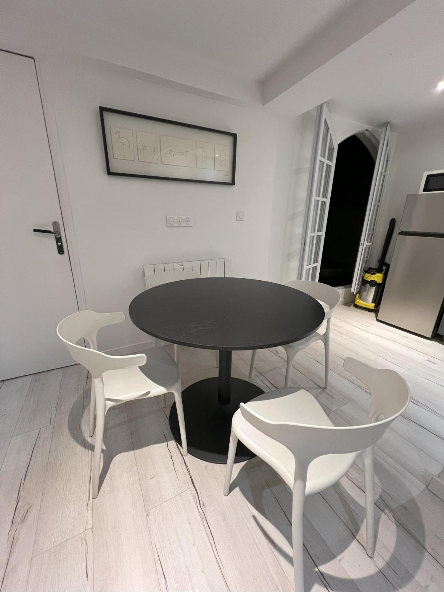 Au Coeur De La Ville, A Deux Pas De La Cathedrale. Apartment Chartres